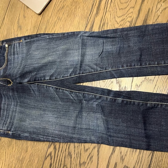 American eagle artist crop jeans. Two button - Picture 2 of 3